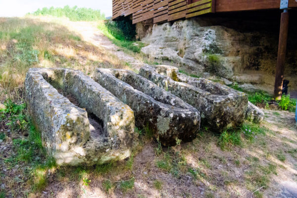 portada-iglesia-rupestre-santa-maria-de-valverde